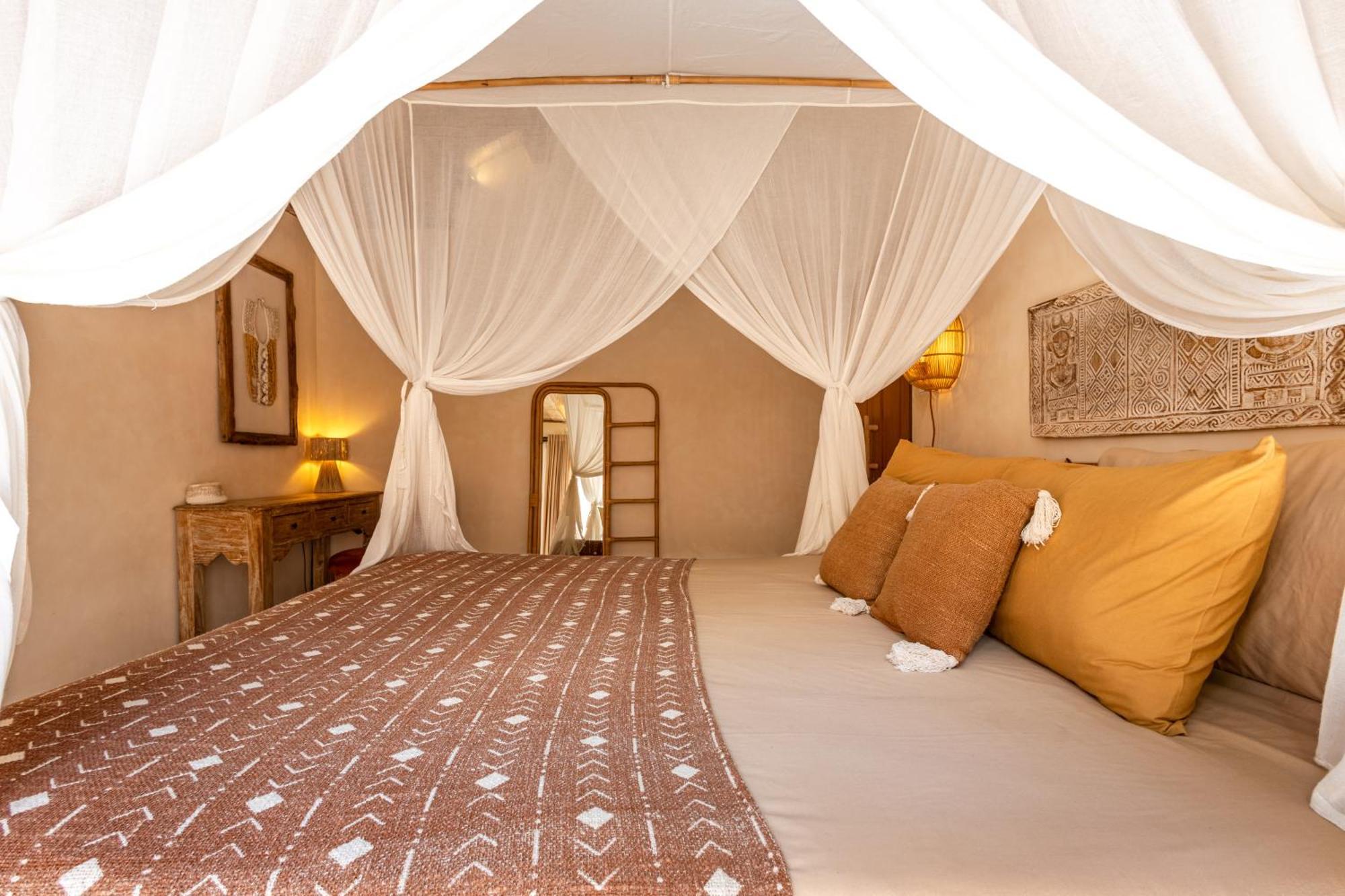 The Pink Joglo, A Cheerful 3Bdr Villa W/Pool And Rice-Field View. Dalung  Extérieur photo